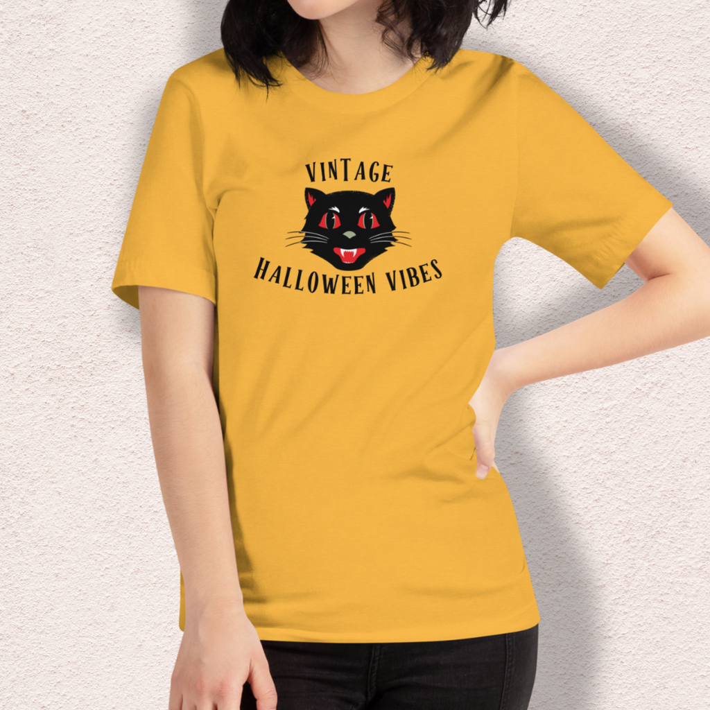 Vintage Halloween Vibes Tee | Unisex Retro Halloween Cat Graphic Shirt