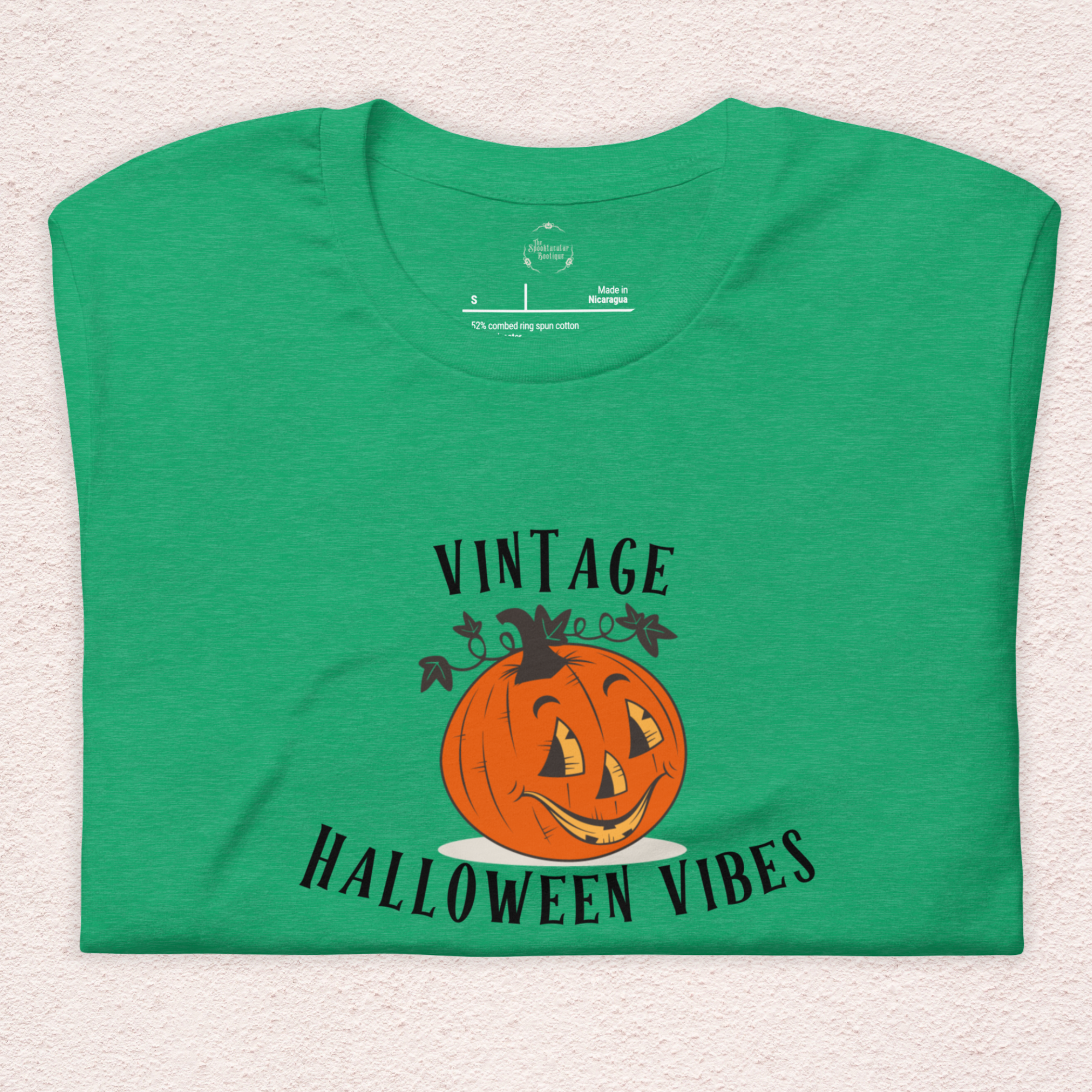 Vintage Halloween Vibes Tee | Unisex Retro Jack-O’-Lantern Graphic Shirt