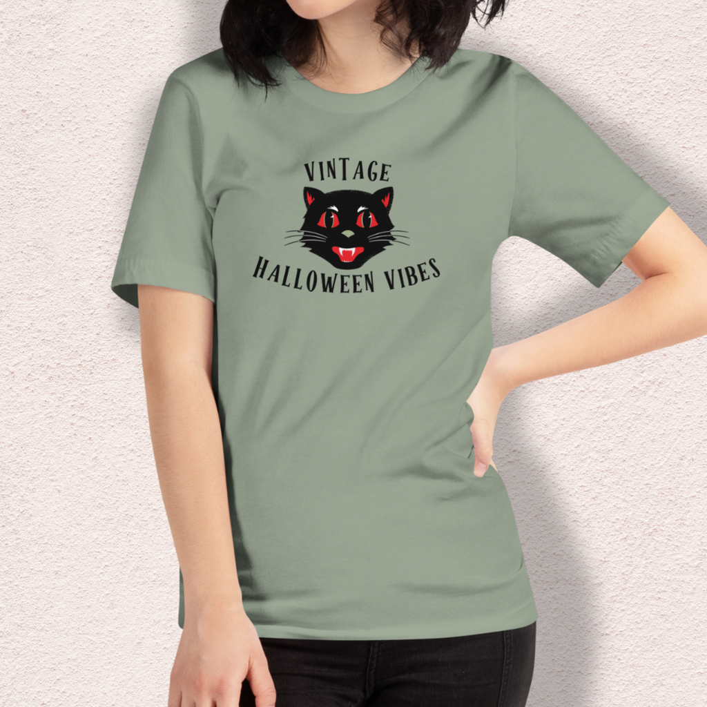 Vintage Halloween Vibes Tee | Unisex Retro Halloween Cat Graphic Shirt