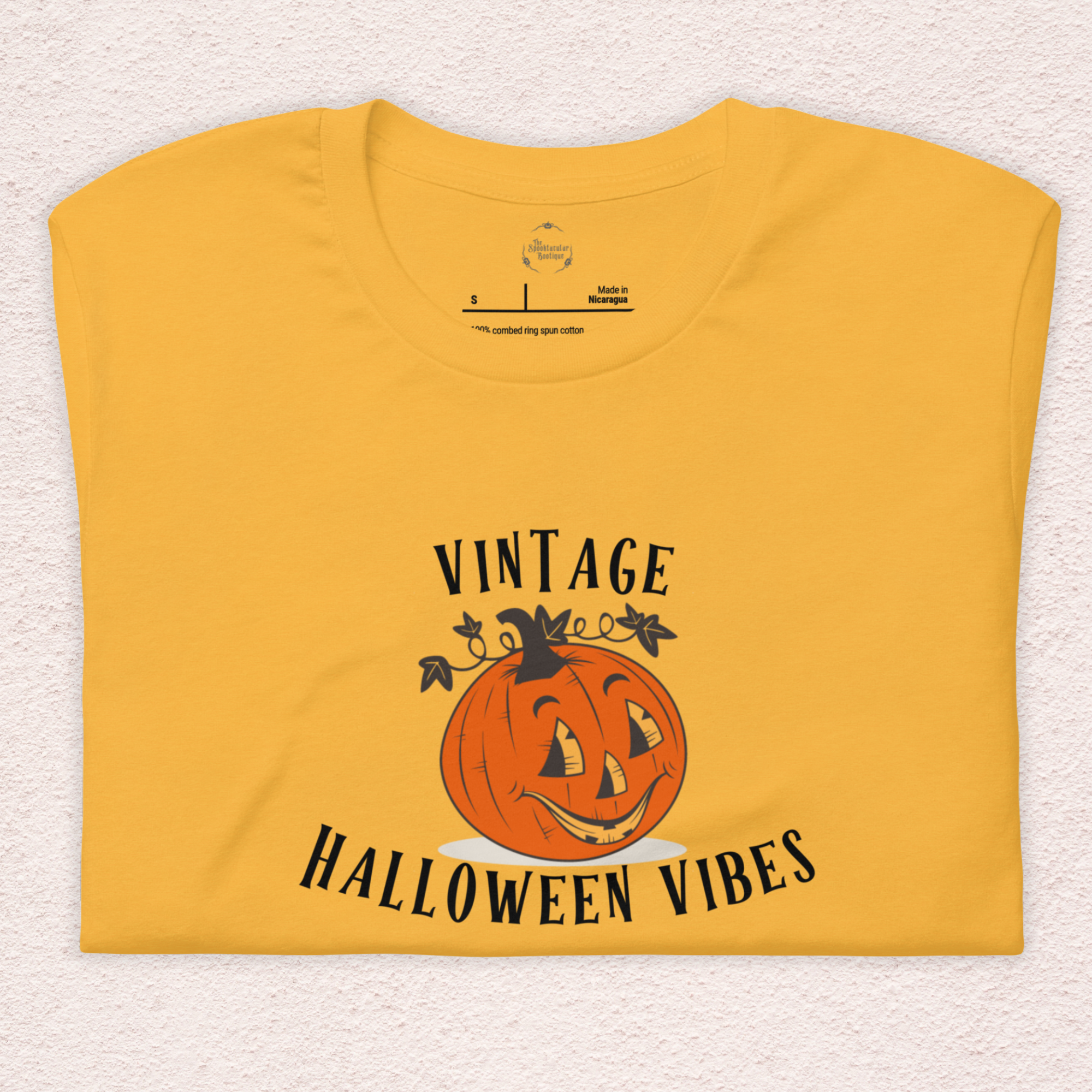 Vintage Halloween Vibes Tee | Unisex Retro Jack-O’-Lantern Graphic Shirt