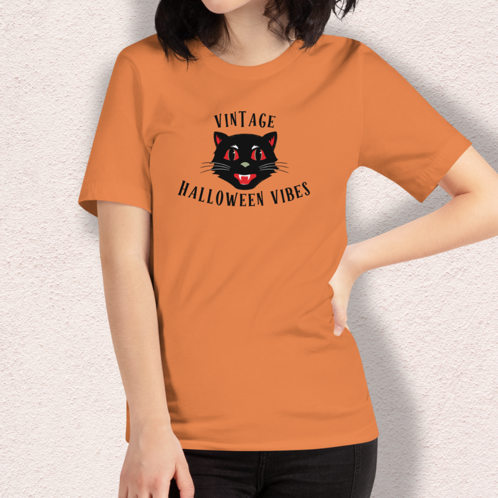 Vintage Halloween Vibes Tee | Unisex Retro Halloween Cat Graphic Shirt