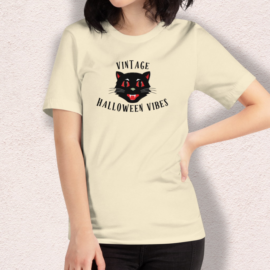Vintage Halloween Vibes Tee | Unisex Retro Halloween Cat Graphic Shirt