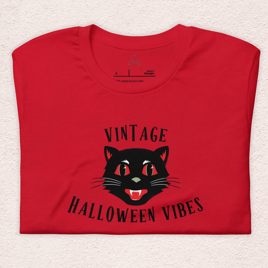 Vintage Halloween Vibes Tee | Unisex Retro Halloween Cat Graphic Shirt
