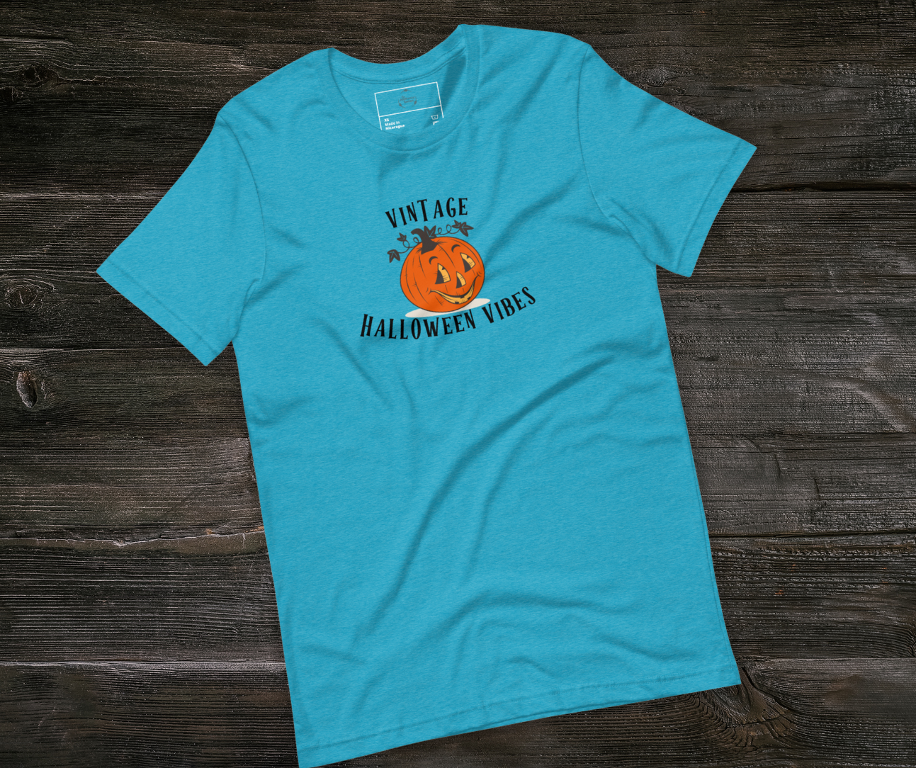 Vintage Halloween Vibes Tee | Unisex Retro Jack-O’-Lantern Graphic Shirt