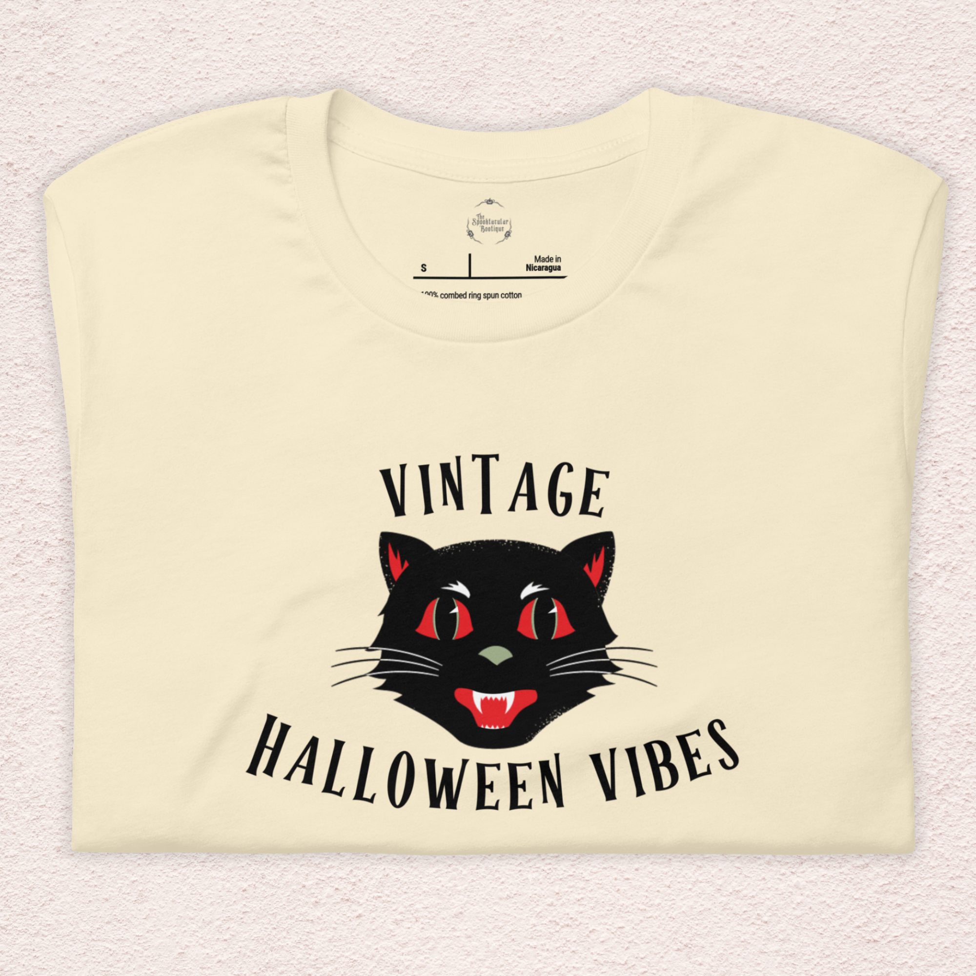 Vintage Halloween Vibes Tee | Unisex Retro Halloween Cat Graphic Shirt